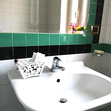 ベッド・アンド・ブレックファスト Fiorestella